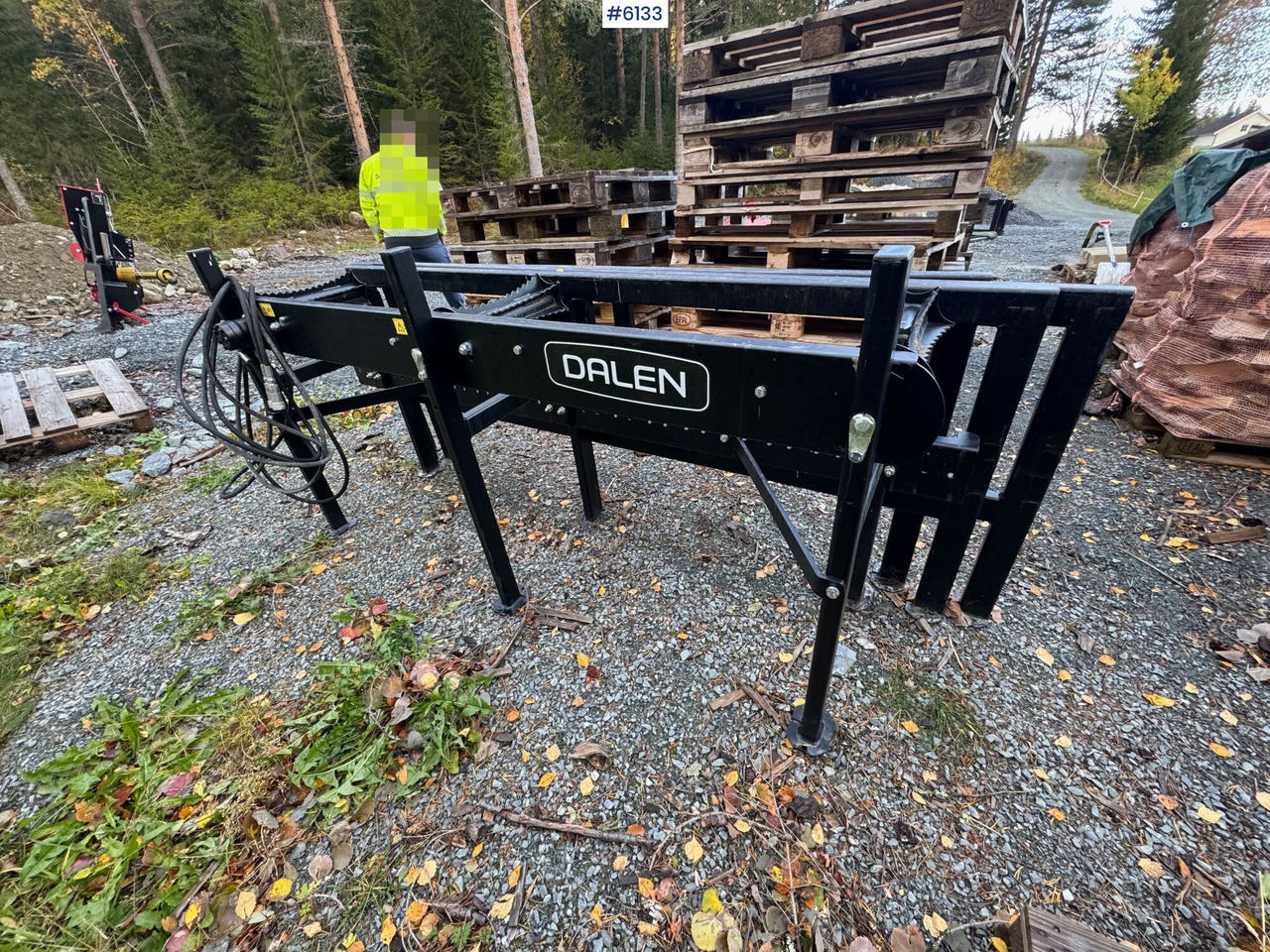 Trang thiết bị lâm nghiệp 2024 Dalen 2048-120 at the table: hình 11