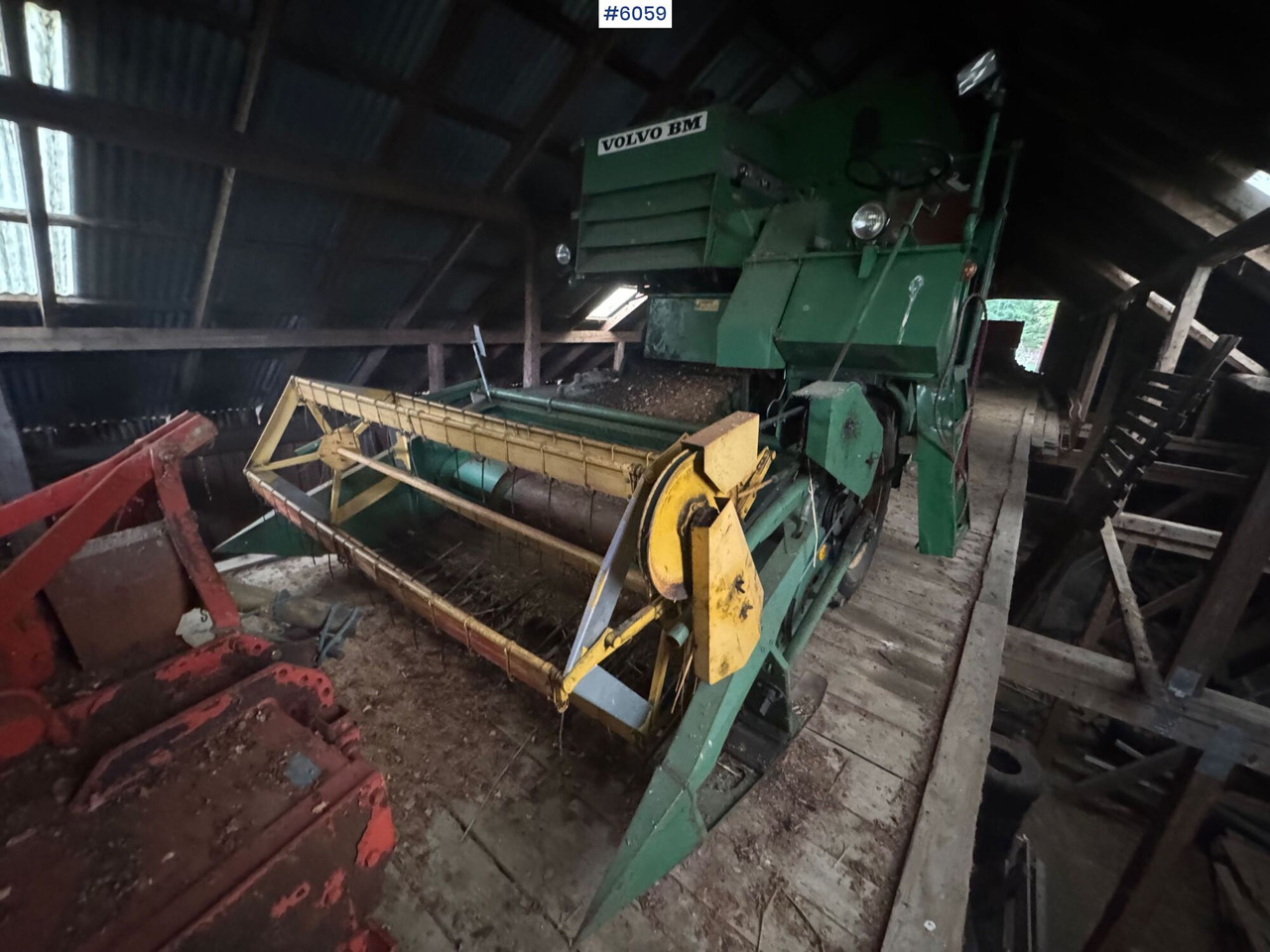 Volvo BM Aktiv 800 combine harvester - Máy gặt đập: hình 1 Volvo BM Aktiv 800 combine harvester - Máy gặt đập: hình 1