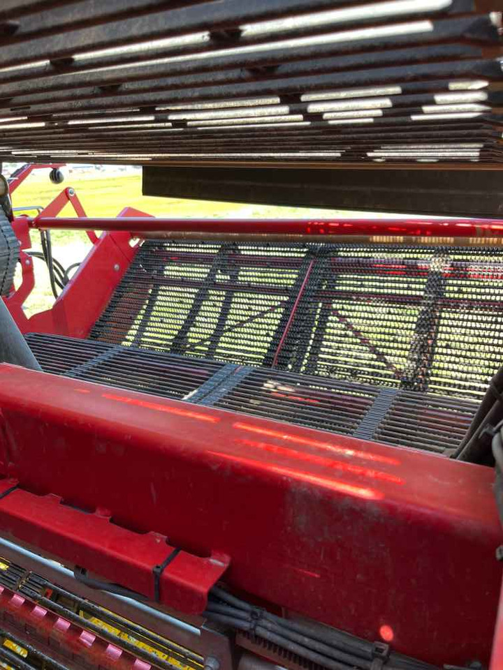 Grimme VARITRON 470 - Máy thu hoạch khoai tây: hình 5 Grimme VARITRON 470 - Máy thu hoạch khoai tây: hình 5