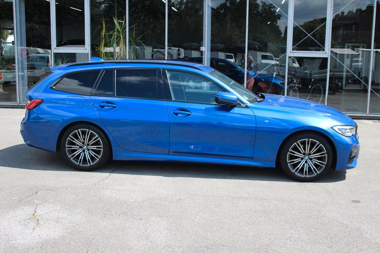 Xe wagon BMW 320 Touring d M Sport Laser Alcantara Harman Kar: hình 6 Xe wagon BMW 320 Touring d M Sport Laser Alcantara Harman Kar: hình 6