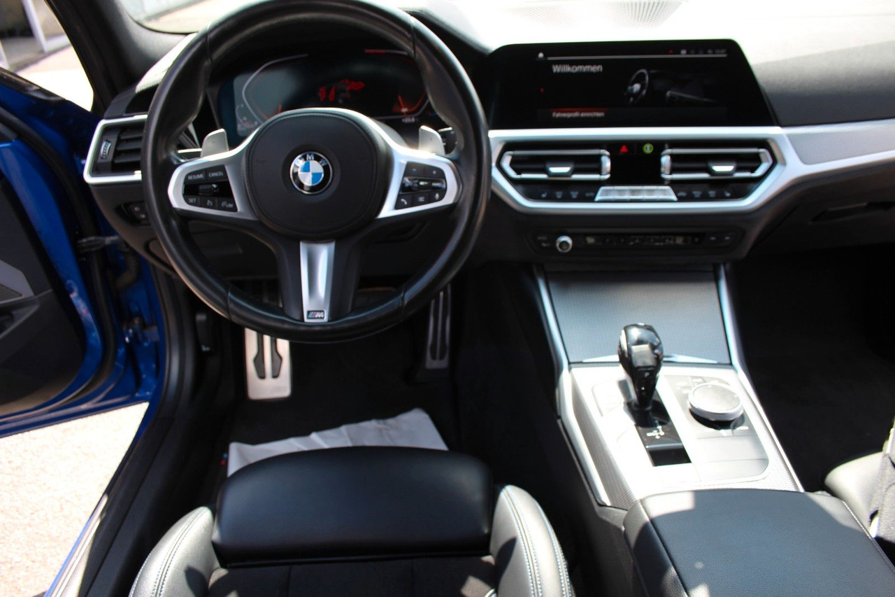 Xe wagon BMW 320 Touring d M Sport Laser Alcantara Harman Kar: hình 12 Xe wagon BMW 320 Touring d M Sport Laser Alcantara Harman Kar: hình 12