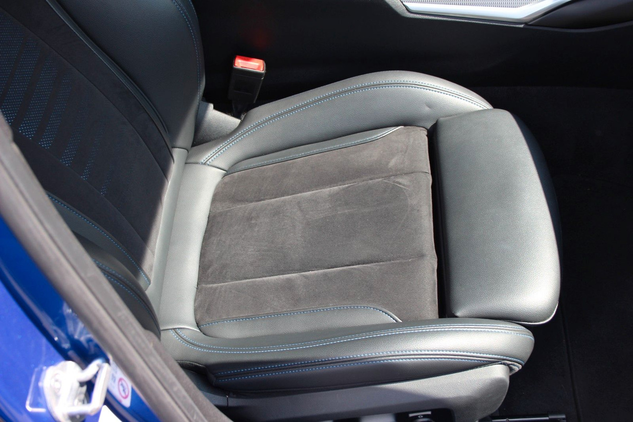 Xe wagon BMW 320 Touring d M Sport Laser Alcantara Harman Kar: hình 14 Xe wagon BMW 320 Touring d M Sport Laser Alcantara Harman Kar: hình 14