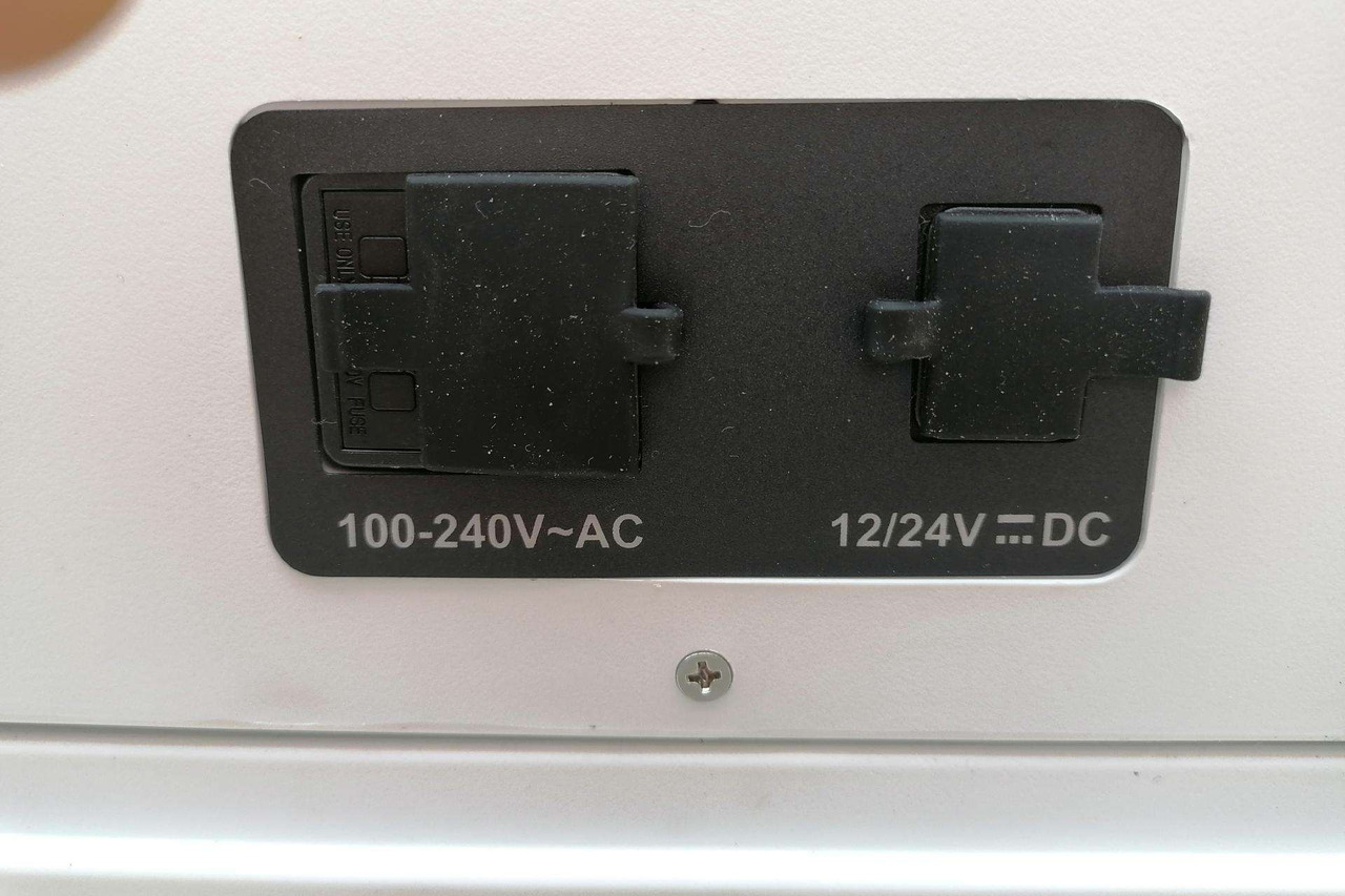 Fridge Dometic Waeco Mobicool 38L - Cabin và nội thất cho Xe tải: hình 5 Fridge Dometic Waeco Mobicool 38L - Cabin và nội thất cho Xe tải: hình 5