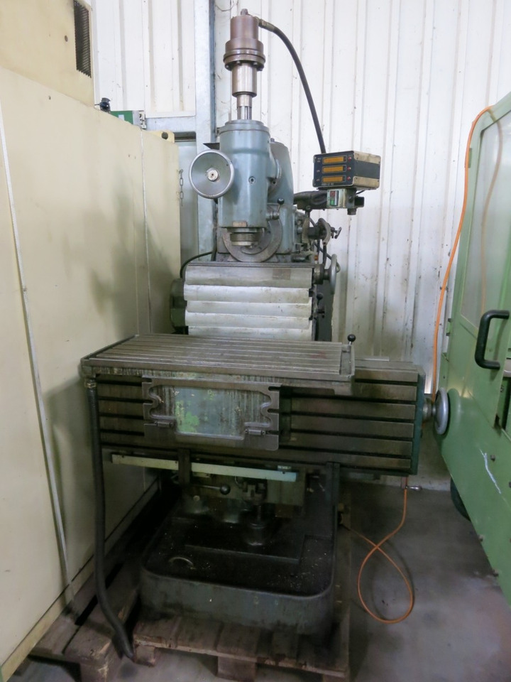 SHW UF 1 - Máy phay kim loại: hình 3 SHW UF 1 - Máy phay kim loại: hình 3