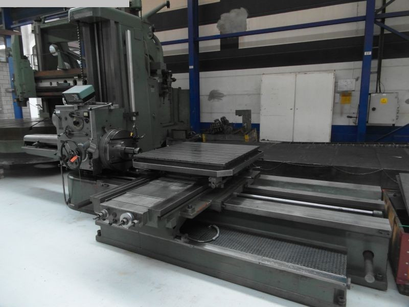 TOS W 100 - Máy gia công kim loại: hình 2 TOS W 100 - Máy gia công kim loại: hình 2