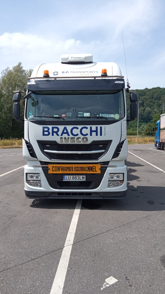 IVECO IVECO STRALIS 510 Hi-Way AS 440STX/P Euro VI z salonu Italia - Xe đầu kéo: hình 1 IVECO IVECO STRALIS 510 Hi-Way AS 440STX/P Euro VI z salonu Italia - Xe đầu kéo: hình 1