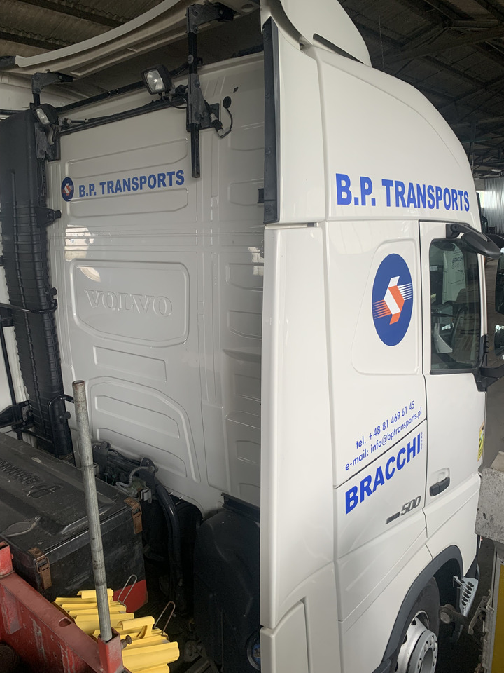 VOLVO VOLVO FH 6x2 500 Euro VI, salon Polska,  ASO - Xe đầu kéo: hình 5 VOLVO VOLVO FH 6x2 500 Euro VI, salon Polska,  ASO - Xe đầu kéo: hình 5