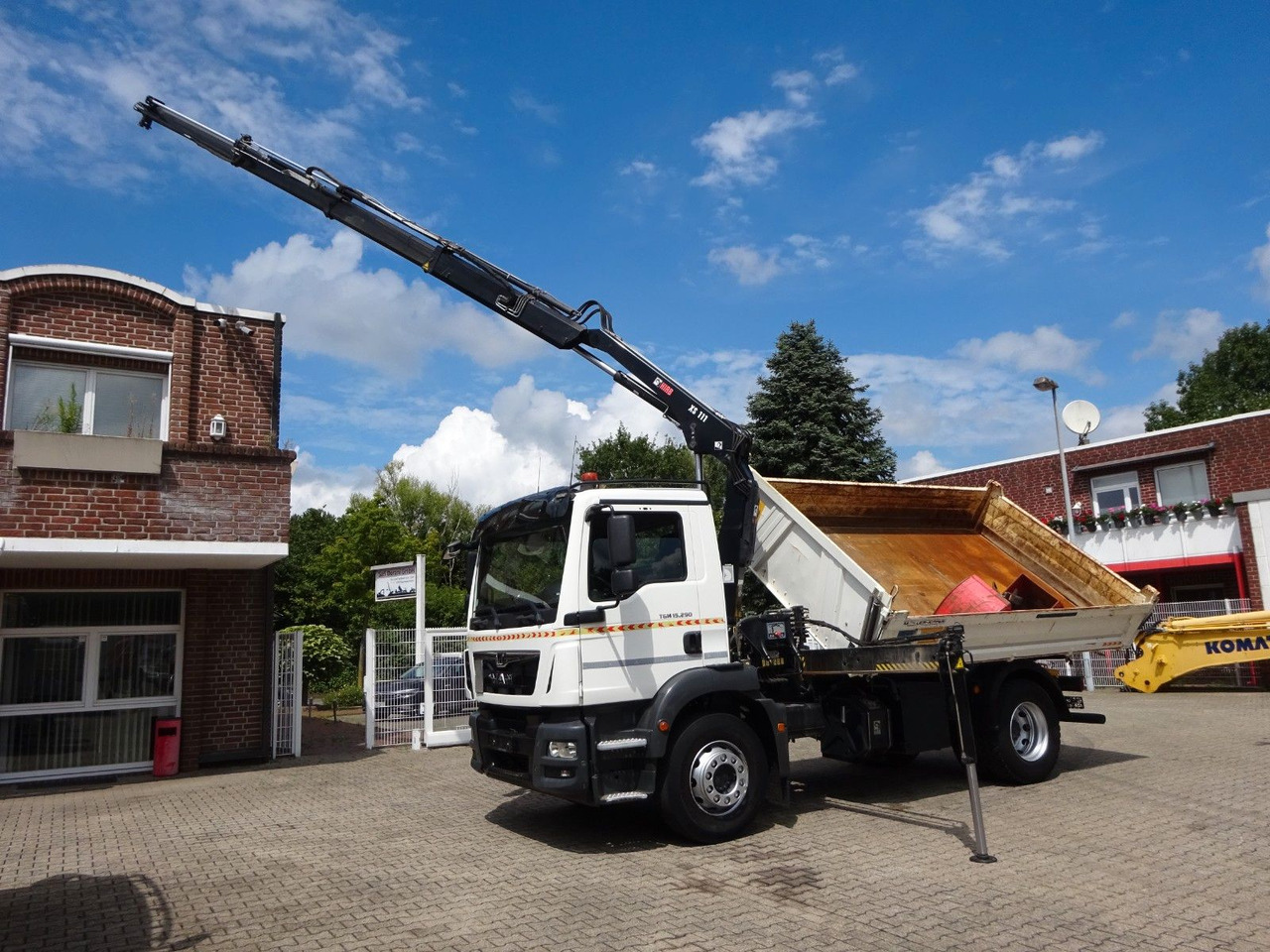 MAN 15.290 TGM 3Skipper + HIAB 111-B3 HIDUO Kran 4x2 - Xe ben, Xe cẩu tự hành: hình 2 MAN 15.290 TGM 3Skipper + HIAB 111-B3 HIDUO Kran 4x2 - Xe ben, Xe cẩu tự hành: hình 2
