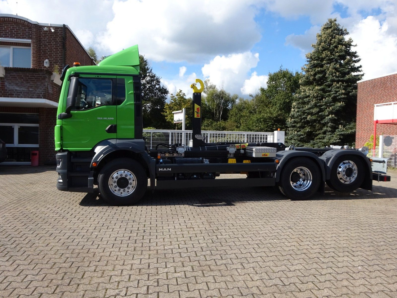 MAN 26.520 TGS HYVA Abroller 6x2 NEU !!! MAN 26.520 TGS HYVA Abroller 6x2 NEU !!! - Xe tải nâng móc: hình 4 MAN 26.520 TGS HYVA Abroller 6x2 NEU !!! MAN 26.520 TGS HYVA Abroller 6x2 NEU !!! - Xe tải nâng móc: hình 4