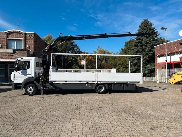 Mercedes-Benz 1221 Pritsche + HIAB XS077 ES 3 - 4x2 weiß - Xe tải thùng lửng/ Phẳng, Xe cẩu tự hành: hình 2 Mercedes-Benz 1221 Pritsche + HIAB XS077 ES 3 - 4x2 weiß - Xe tải thùng lửng/ Phẳng, Xe cẩu tự hành: hình 2