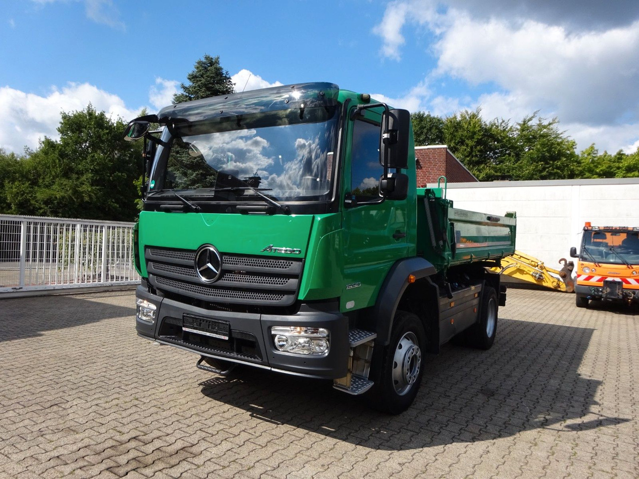 Mercedes-Benz 1530 Atego MEILLER 3Skipper 4x4 - Xe ben: hình 2 Mercedes-Benz 1530 Atego MEILLER 3Skipper 4x4 - Xe ben: hình 2