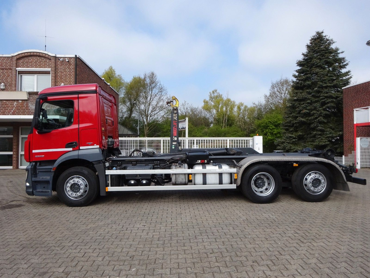 Mercedes-Benz 2532 Antos Multilift Abroller+Lift-Lenkachse6x2 - Xe tải nâng móc: hình 4 Mercedes-Benz 2532 Antos Multilift Abroller+Lift-Lenkachse6x2 - Xe tải nâng móc: hình 4