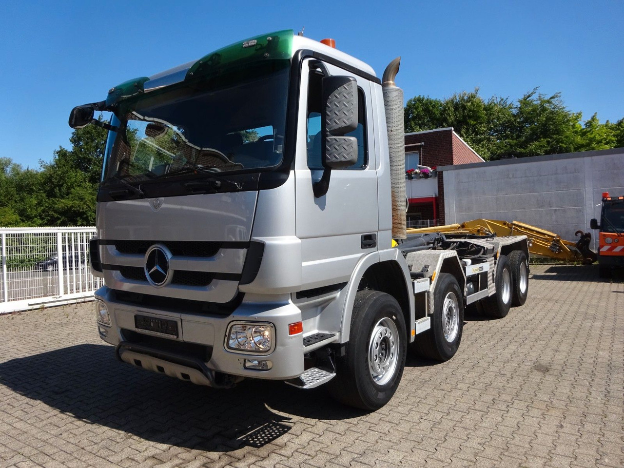 Mercedes-Benz 3244 Actros PALFINGER Abroller 8x4 - Xe tải nâng móc: hình 1 Mercedes-Benz 3244 Actros PALFINGER Abroller 8x4 - Xe tải nâng móc: hình 1