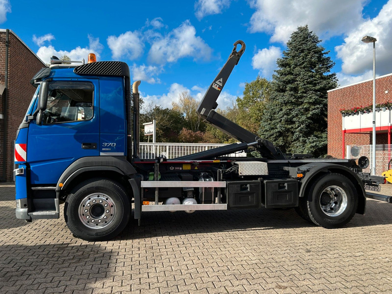 Volvo FM 370 VDL Abroller 4x2 - Xe tải nâng móc: hình 4 Volvo FM 370 VDL Abroller 4x2 - Xe tải nâng móc: hình 4