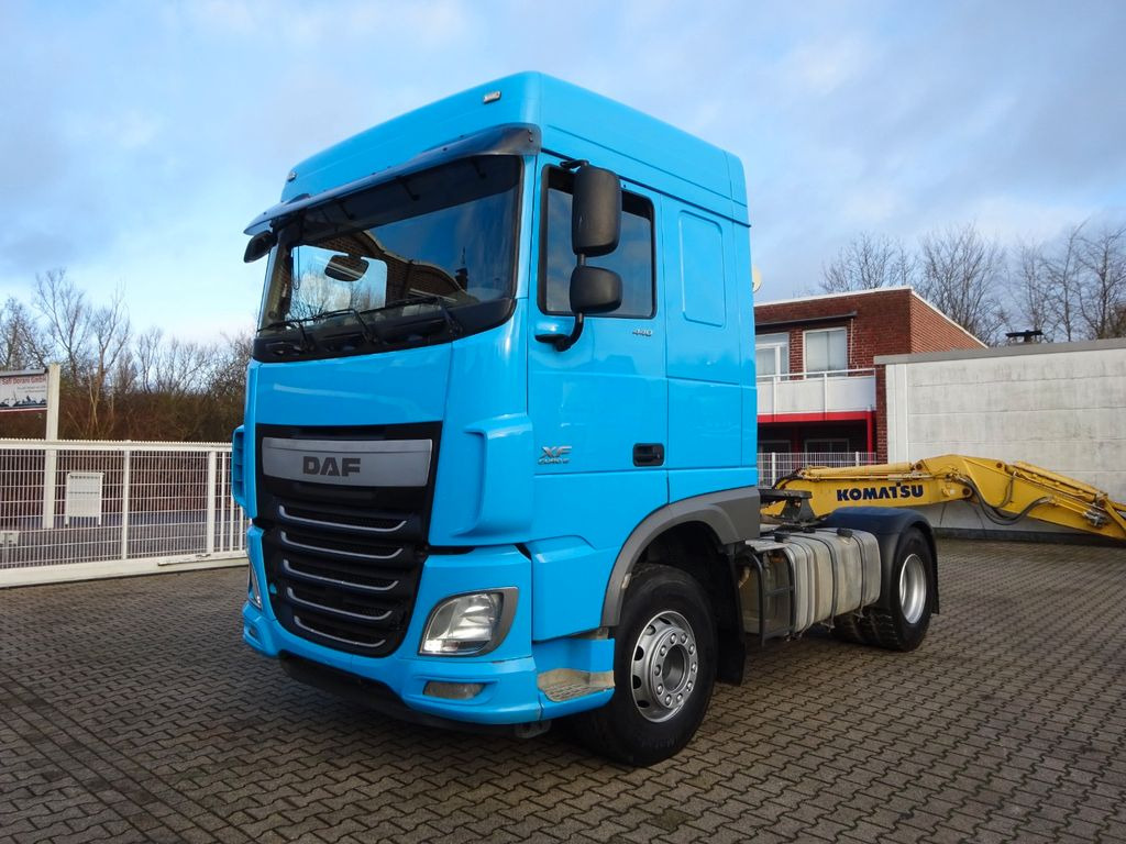 DAF XF 440 + Hydrl. Pumpe 4x2 DAF XF 440 + Kipphydraulik - Xe đầu kéo: hình 2 DAF XF 440 + Hydrl. Pumpe 4x2 DAF XF 440 + Kipphydraulik - Xe đầu kéo: hình 2