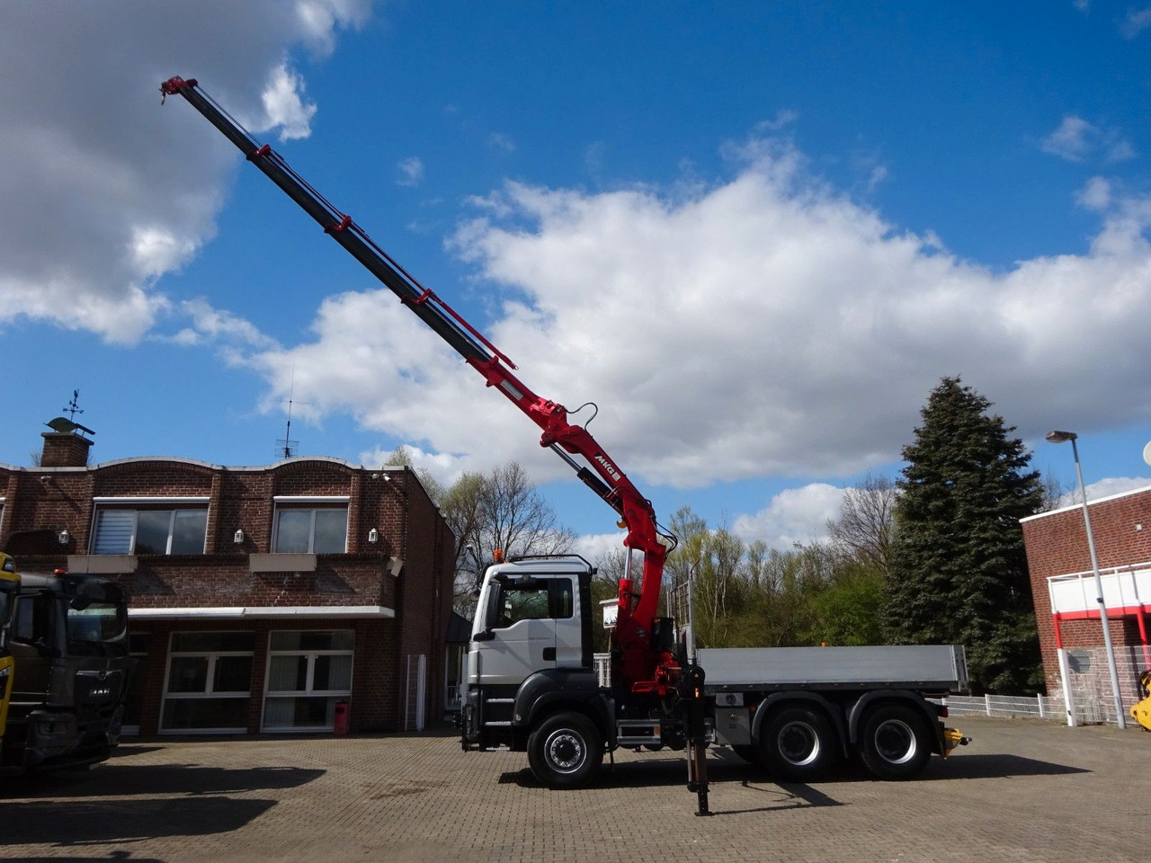 MAN 33.500 TGS + MKG HLK 231 Kran 6x6 Hydrodrive - Xe đầu kéo: hình 2 MAN 33.500 TGS + MKG HLK 231 Kran 6x6 Hydrodrive - Xe đầu kéo: hình 2