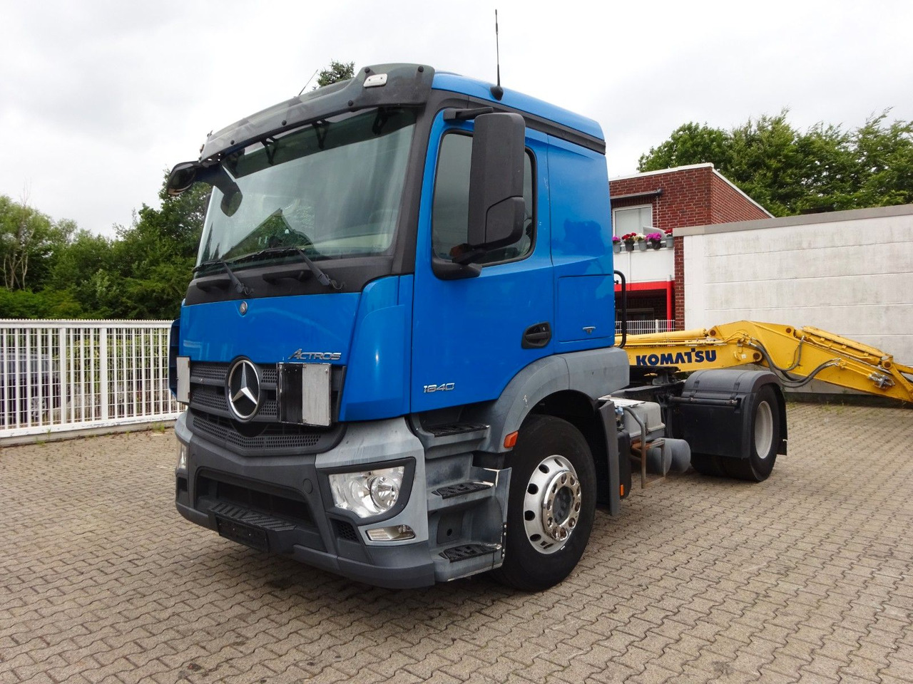 Mercedes-Benz 1840 Actros SZM 4x2 - Xe đầu kéo: hình 2 Mercedes-Benz 1840 Actros SZM 4x2 - Xe đầu kéo: hình 2