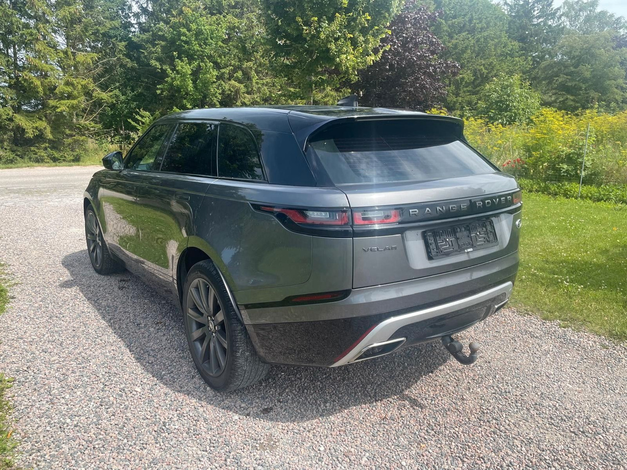 Land Rover Range Rover Velar R-Dynamic 3.0D 4WD Land Rover Velar R-Dynamic 3.0D 4WD *LKW zullasung: 2 sitze - SUV: hình 4 Land Rover Range Rover Velar R-Dynamic 3.0D 4WD Land Rover Velar R-Dynamic 3.0D 4WD *LKW zullasung: 2 sitze - SUV: hình 4