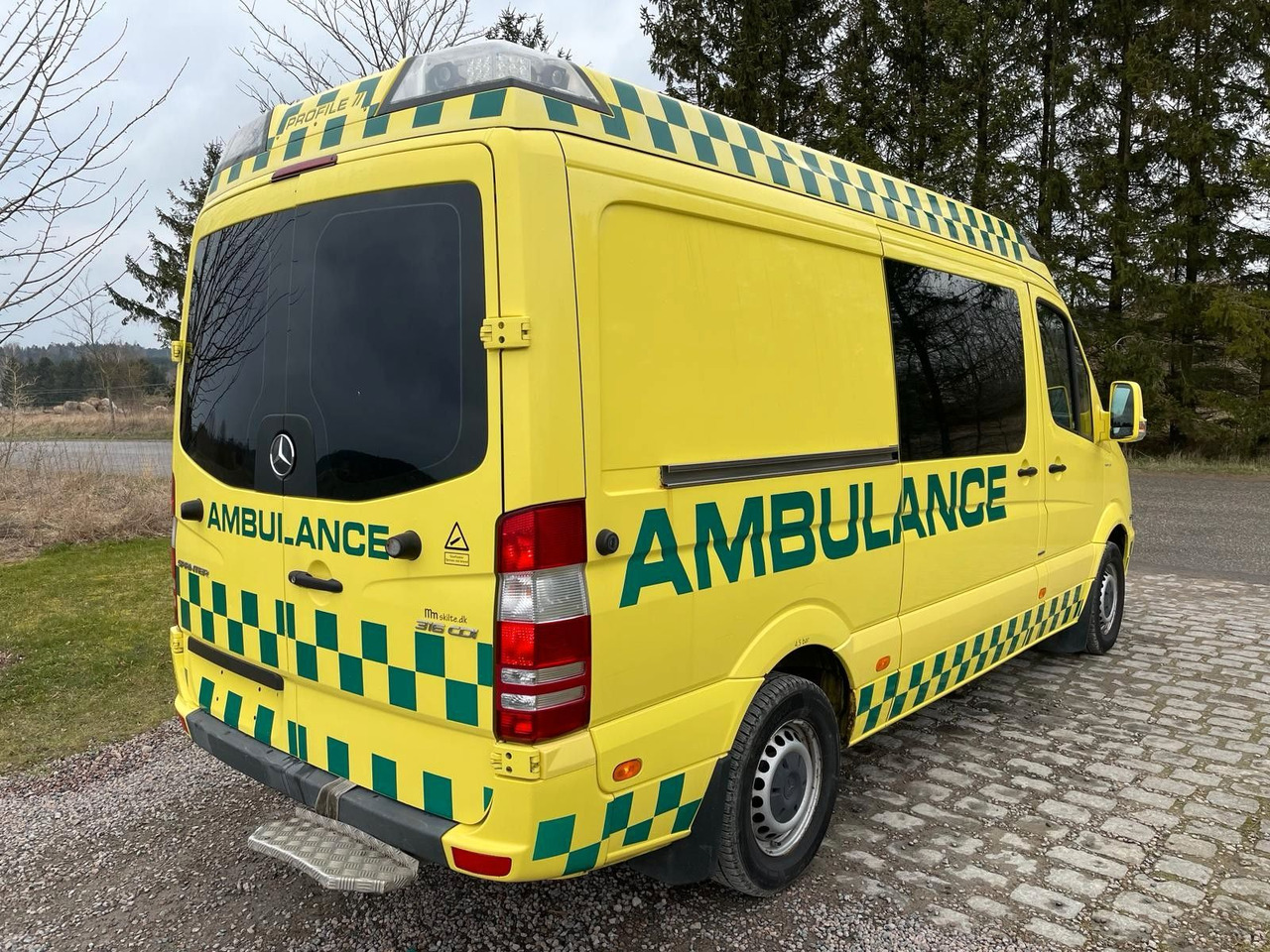 Mercedes-Benz Sprinter 316 CDI Aut *14 000 € netto - Xe cứu thương: hình 5 Mercedes-Benz Sprinter 316 CDI Aut *14 000 € netto - Xe cứu thương: hình 5