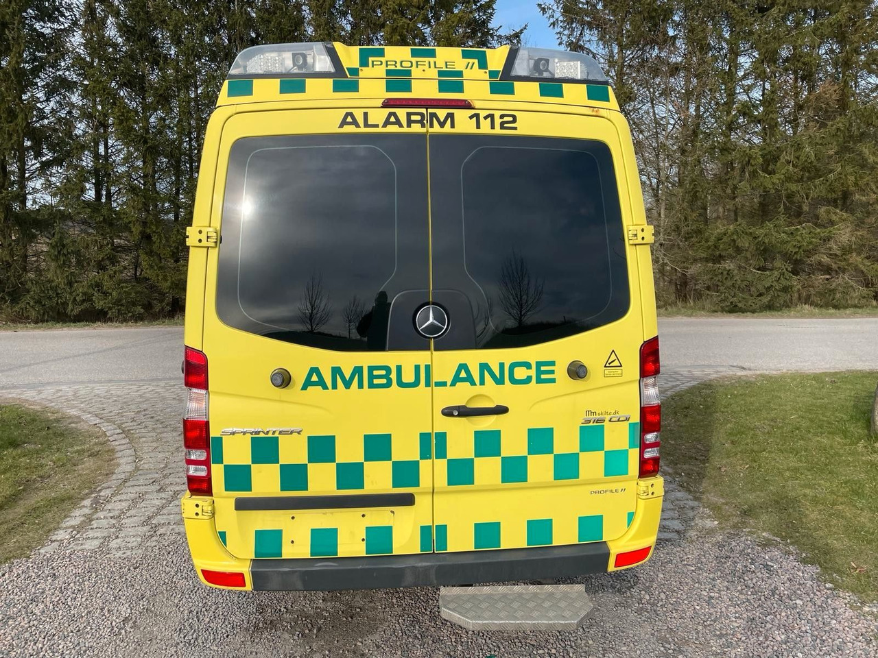 Mercedes-Benz Sprinter 316CDI Aut AMBULANCE - Xe cứu thương: hình 4 Mercedes-Benz Sprinter 316CDI Aut AMBULANCE - Xe cứu thương: hình 4