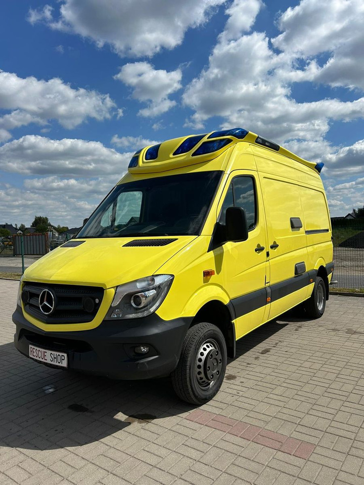 Mercedes-Benz Sprinter 519 CDI 4X4 **Ambulace** - Xe van chở khách: hình 2 Mercedes-Benz Sprinter 519 CDI 4X4 **Ambulace** - Xe van chở khách: hình 2