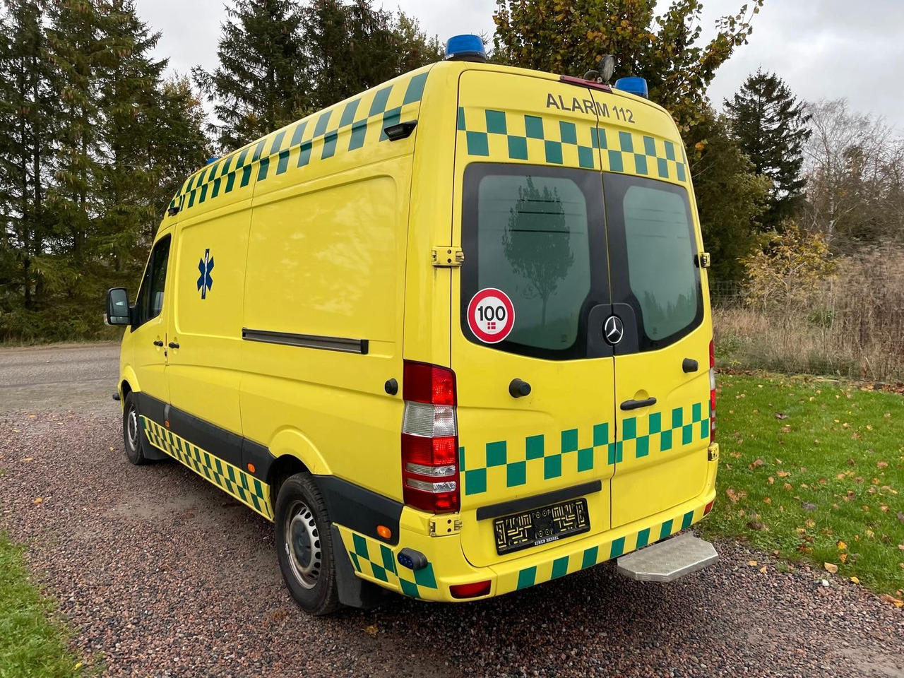 Mercedes-Benz Sprinter II Kasten 316 CDI Aut Ambulance - Xe cứu thương: hình 3 Mercedes-Benz Sprinter II Kasten 316 CDI Aut Ambulance - Xe cứu thương: hình 3