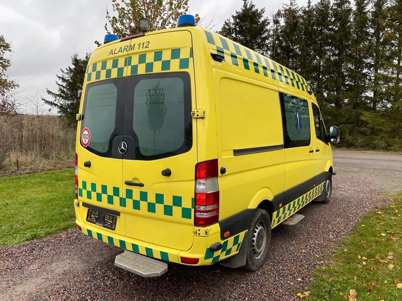 Mercedes-Benz Sprinter II Kasten 316 CDI Aut Ambulance - Xe cứu thương: hình 5 Mercedes-Benz Sprinter II Kasten 316 CDI Aut Ambulance - Xe cứu thương: hình 5