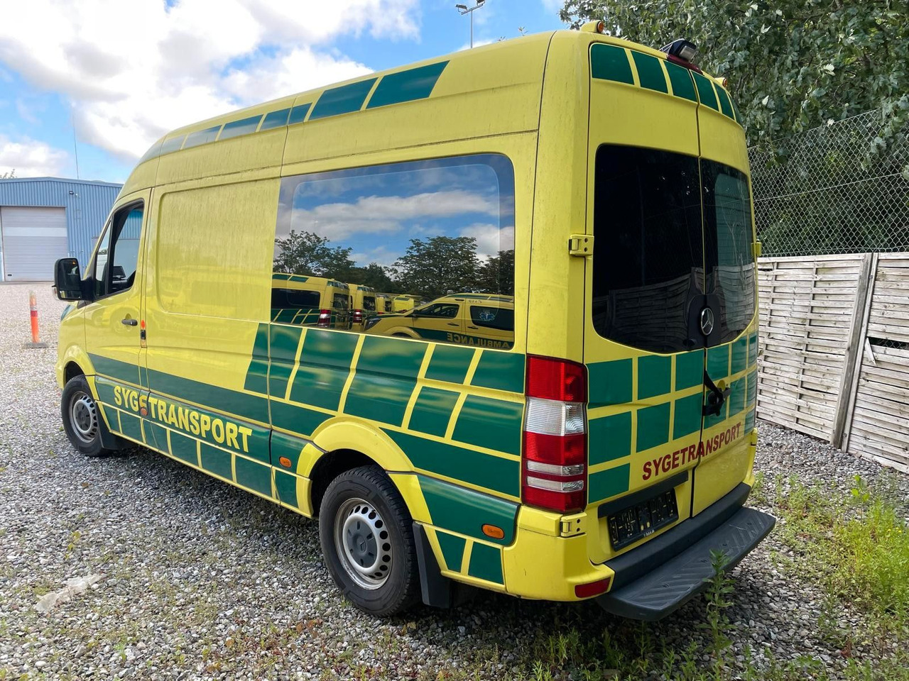 Mercedes-Benz Sprinter II Kasten 316CDI Aut *Ambulance - Xe cứu thương: hình 3 Mercedes-Benz Sprinter II Kasten 316CDI Aut *Ambulance - Xe cứu thương: hình 3