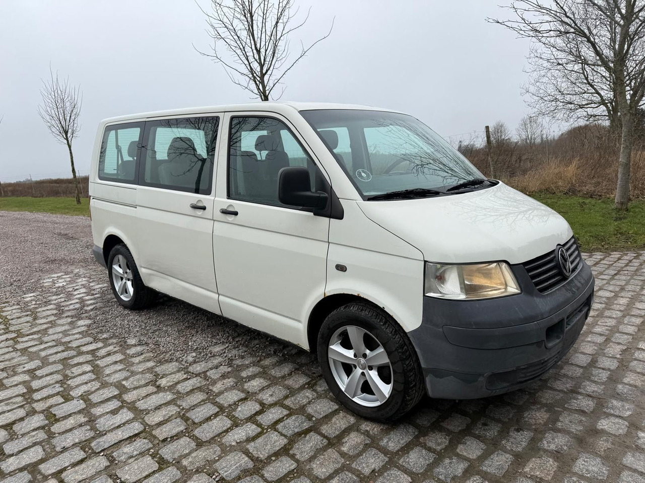 Volkswagen T5 Transporter 1.9 TDI *9 Sitze *RESERVED RO - Xe van chở khách: hình 1 Volkswagen T5 Transporter 1.9 TDI *9 Sitze *RESERVED RO - Xe van chở khách: hình 1