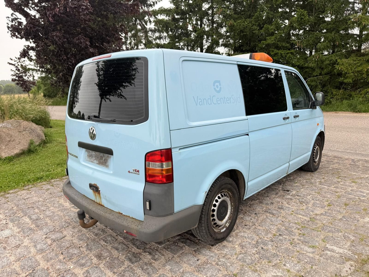 Volkswagen T5 Transporter 2.5 TDI 4Motion *Klima *4x4 - Xe van nhỏ gọn: hình 4 Volkswagen T5 Transporter 2.5 TDI 4Motion *Klima *4x4 - Xe van nhỏ gọn: hình 4