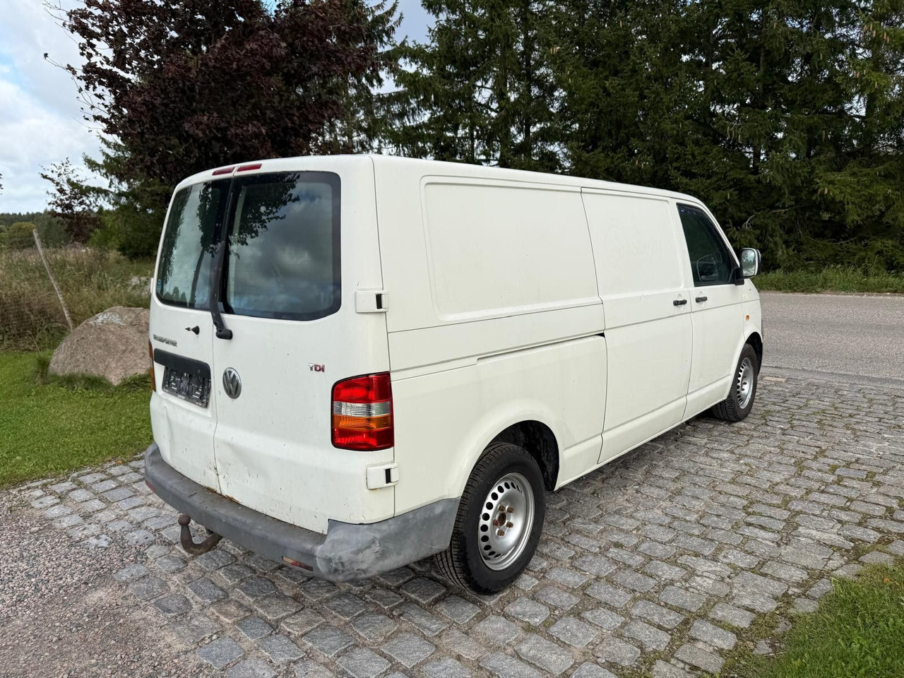Volkswagen T5 Transporter 2.5 TDI Kasten lang - Xe van nhỏ gọn: hình 4 Volkswagen T5 Transporter 2.5 TDI Kasten lang - Xe van nhỏ gọn: hình 4