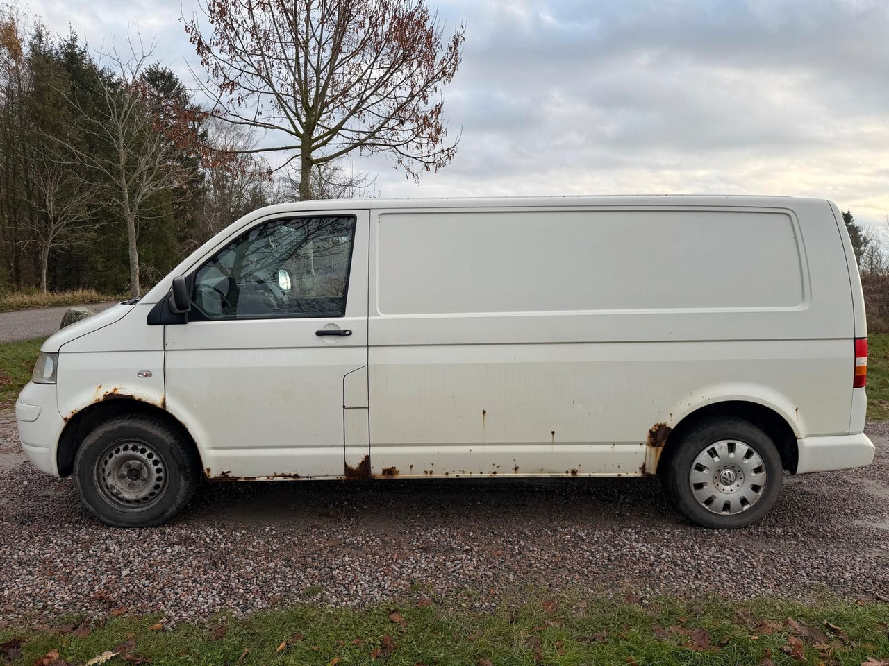 Volkswagen T5 Transporter Kasten-Kombi Kasten Long - Xe van nhỏ gọn: hình 2 Volkswagen T5 Transporter Kasten-Kombi Kasten Long - Xe van nhỏ gọn: hình 2