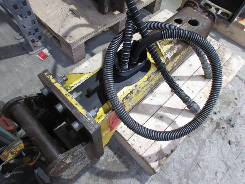 Atlas-Copco EC 40 T Hydraulikhammer 2.100 EUR - Búa thủy lực cho Máy móc xây dựng: hình 2 Atlas-Copco EC 40 T Hydraulikhammer 2.100 EUR - Búa thủy lực cho Máy móc xây dựng: hình 2