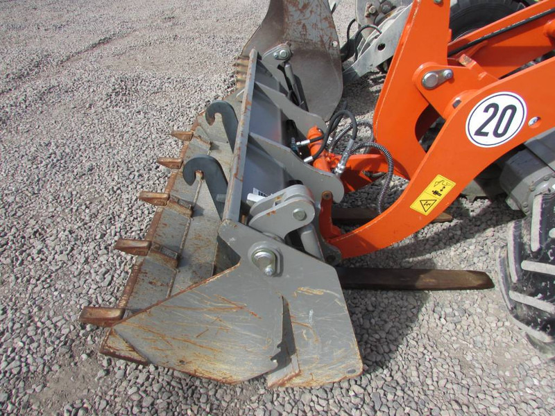 Atlas Weycor AR 380 Radlader Wacker WL32 Weidemann 1390 - Máy xúc lật bánh lốp: hình 3 Atlas Weycor AR 380 Radlader Wacker WL32 Weidemann 1390 - Máy xúc lật bánh lốp: hình 3