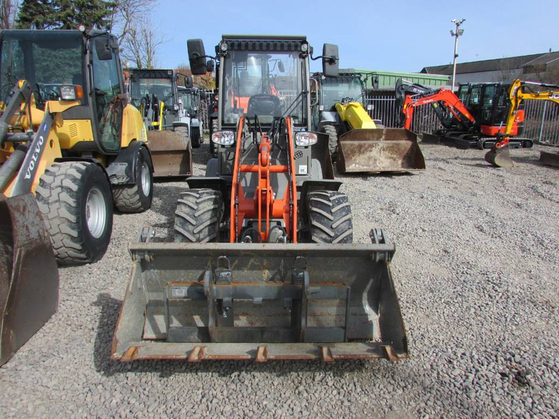 Atlas Weycor AR 380 Radlader Wacker WL32 Weidemann 1390 - Máy xúc lật bánh lốp: hình 4 Atlas Weycor AR 380 Radlader Wacker WL32 Weidemann 1390 - Máy xúc lật bánh lốp: hình 4