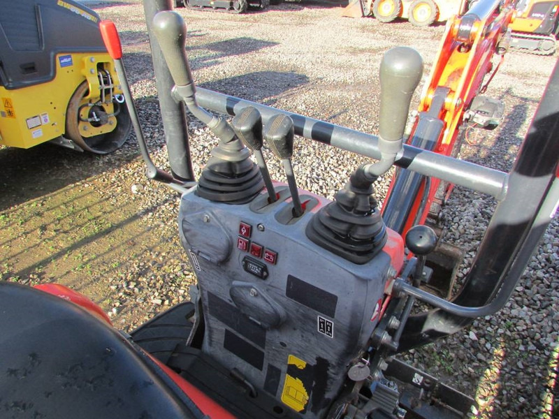 Kubota U 10-3 - Máy xúc mini: hình 4 Kubota U 10-3 - Máy xúc mini: hình 4