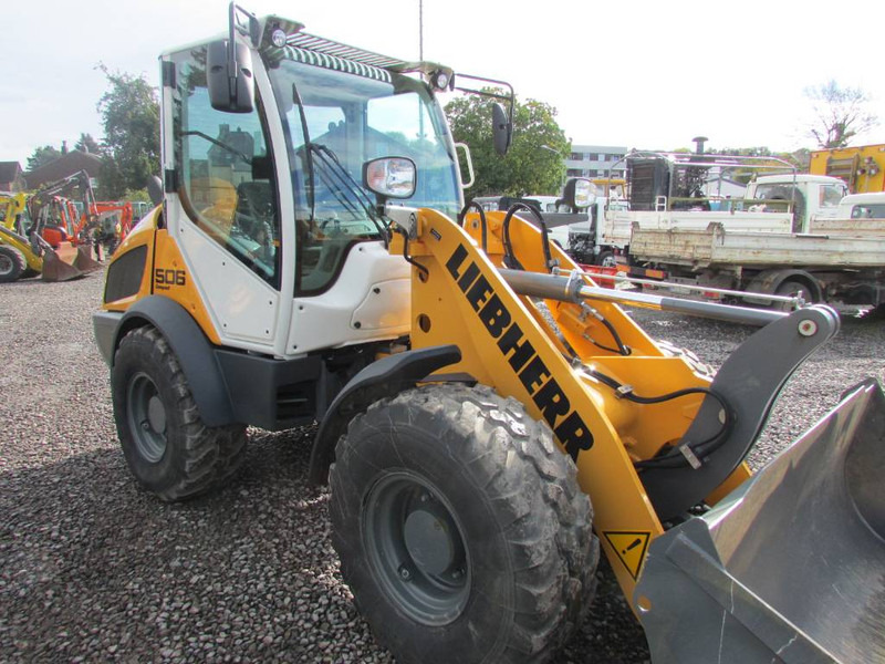 Liebherr L 506 Compact Radlader 46.500 EUR netto L506C - Máy xúc lật bánh lốp: hình 3 Liebherr L 506 Compact Radlader 46.500 EUR netto L506C - Máy xúc lật bánh lốp: hình 3