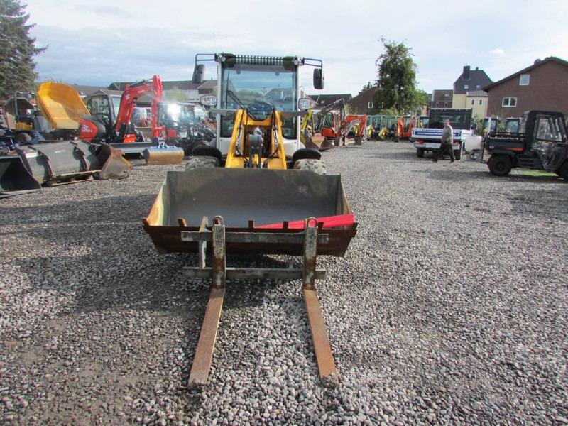 Liebherr L 506 Compact Radlader 46.500 EUR netto L506C - Máy xúc lật bánh lốp: hình 5 Liebherr L 506 Compact Radlader 46.500 EUR netto L506C - Máy xúc lật bánh lốp: hình 5