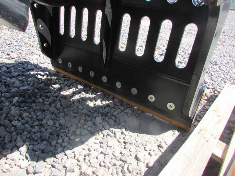 MB CRUSHER G 1000 S4 Sortiergreifer 14.000 EUR - Nho táo cho Máy móc xây dựng: hình 4 MB CRUSHER G 1000 S4 Sortiergreifer 14.000 EUR - Nho táo cho Máy móc xây dựng: hình 4