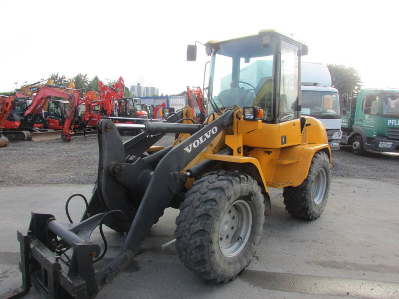 Volvo L 35 B-Z Radlader 18.000 EUR - Máy xúc lật bánh lốp: hình 2 Volvo L 35 B-Z Radlader 18.000 EUR - Máy xúc lật bánh lốp: hình 2