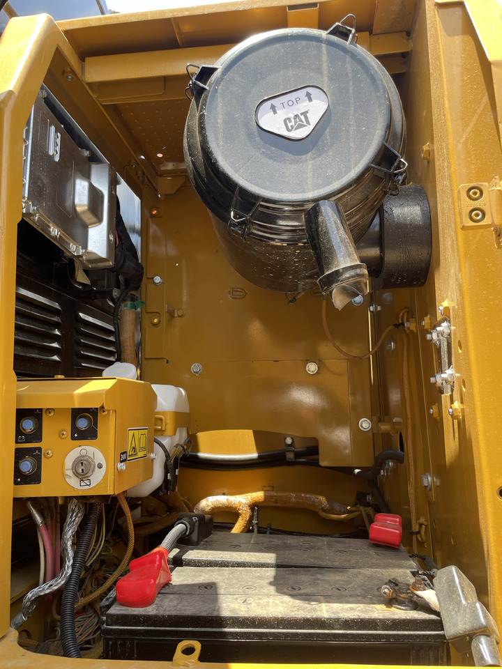 Máy xúc bánh xích CATERPILLAR 323D2: hình 10