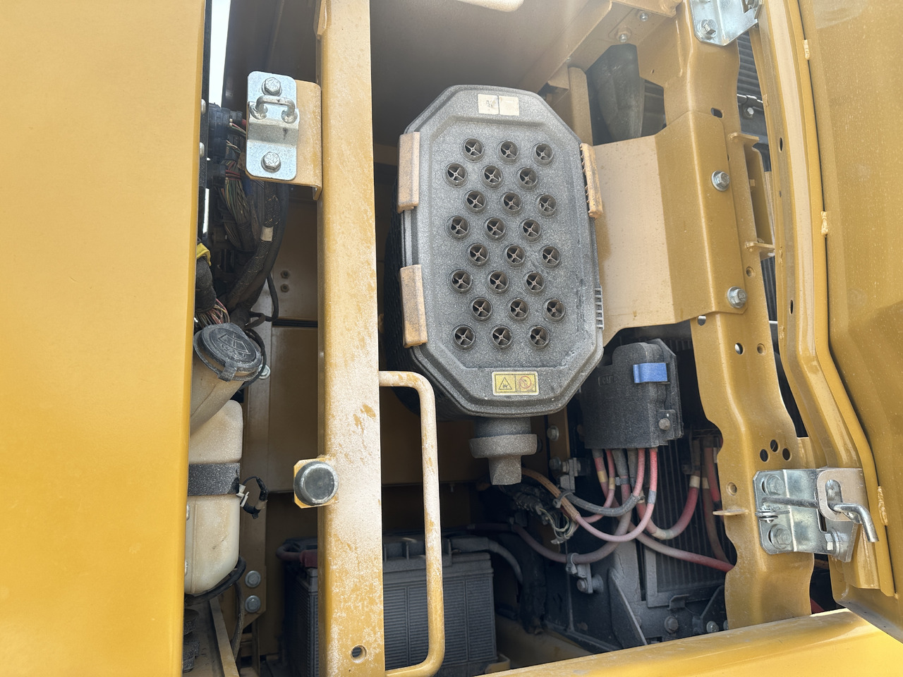 CATERPILLAR 330GC - Máy xúc bánh xích: hình 5 CATERPILLAR 330GC - Máy xúc bánh xích: hình 5