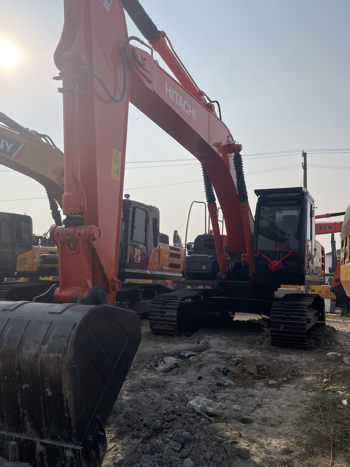 HITACHI ZX210 - Máy xúc bánh xích: hình 4 HITACHI ZX210 - Máy xúc bánh xích: hình 4