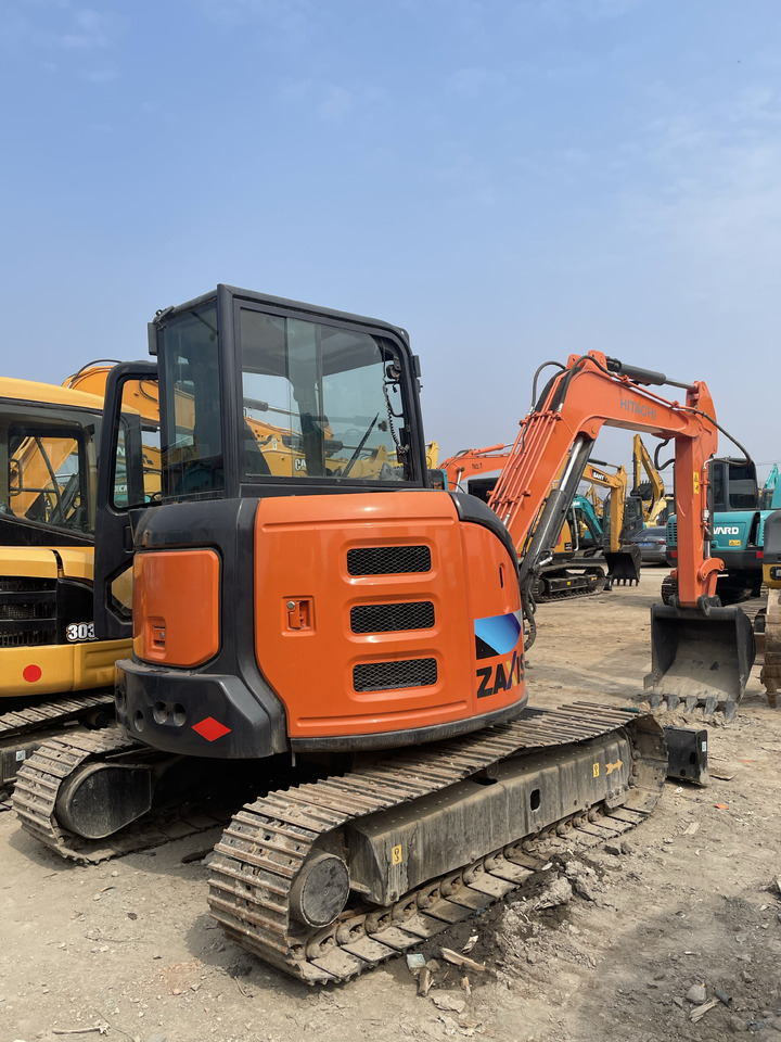 HITACHI ZX55 - Máy xúc mini: hình 2 HITACHI ZX55 - Máy xúc mini: hình 2