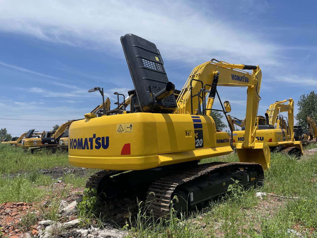 KOMATSU PC 220-8 - Máy xúc bánh xích: hình 2 KOMATSU PC 220-8 - Máy xúc bánh xích: hình 2