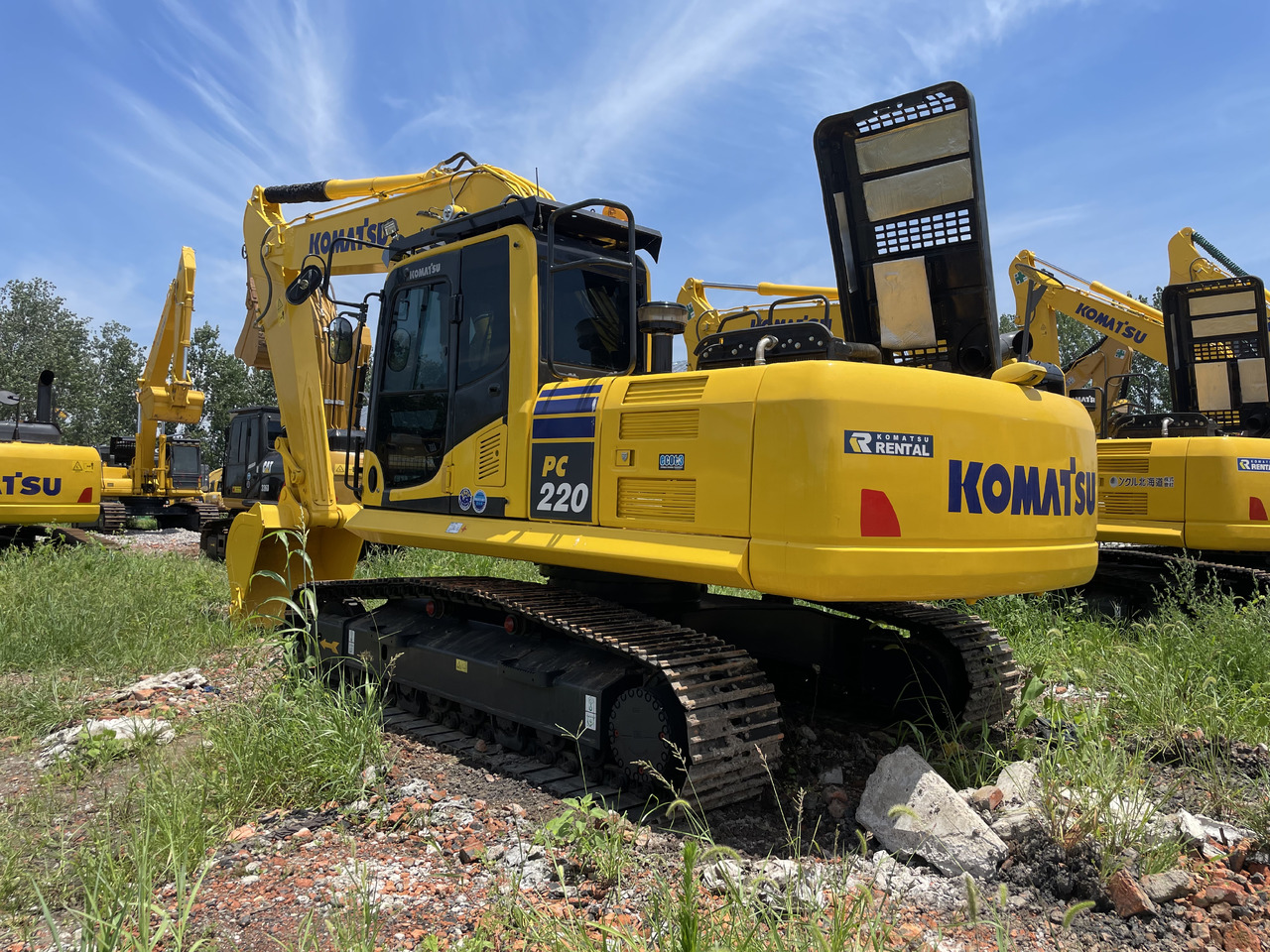 KOMATSU PC 220-8 - Máy xúc bánh xích: hình 1 KOMATSU PC 220-8 - Máy xúc bánh xích: hình 1