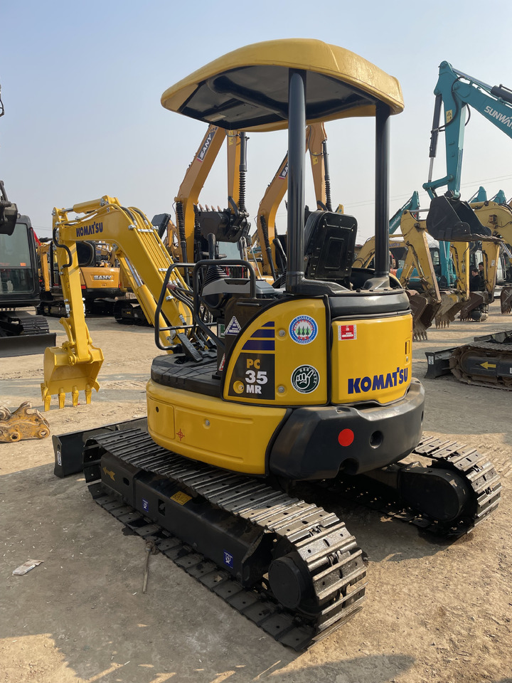 KOMATSU PC 35 MR-3 - Máy xúc mini: hình 3 KOMATSU PC 35 MR-3 - Máy xúc mini: hình 3