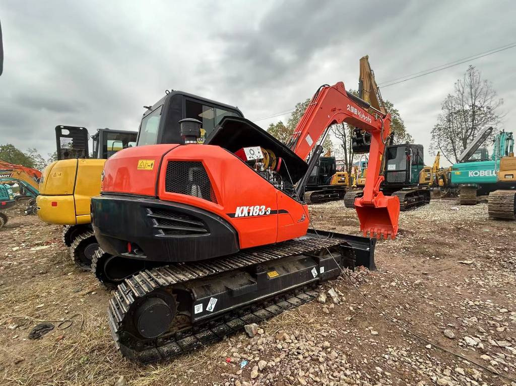 KUBOTA KX 183-3 - Máy xúc mini: hình 3 KUBOTA KX 183-3 - Máy xúc mini: hình 3