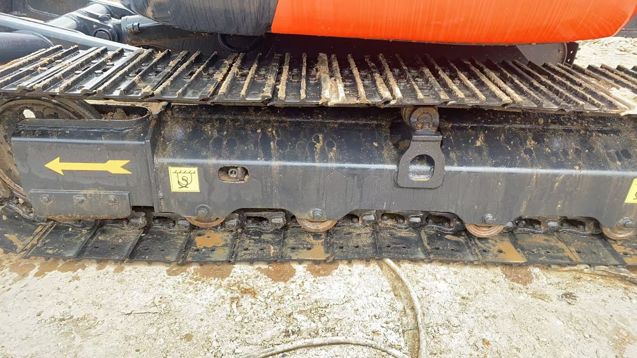 KUBOTA KX155 - Máy xúc mini: hình 2 KUBOTA KX155 - Máy xúc mini: hình 2