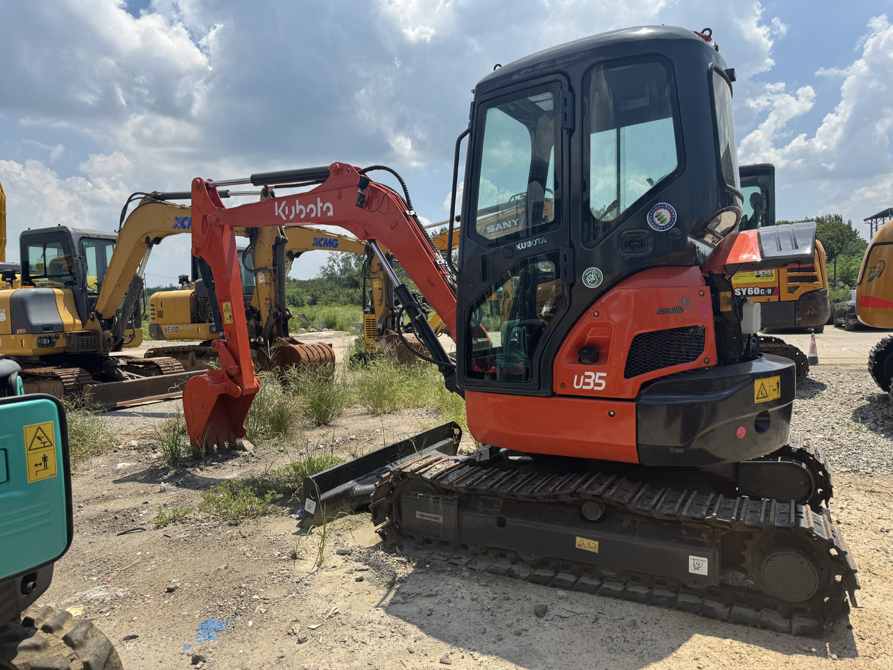 KUBOTA U35-5 - Máy xúc mini: hình 1 KUBOTA U35-5 - Máy xúc mini: hình 1